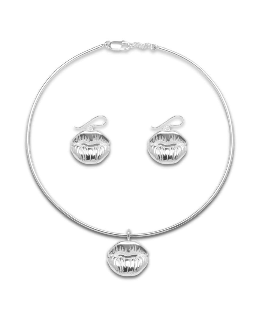 Kiss Choker